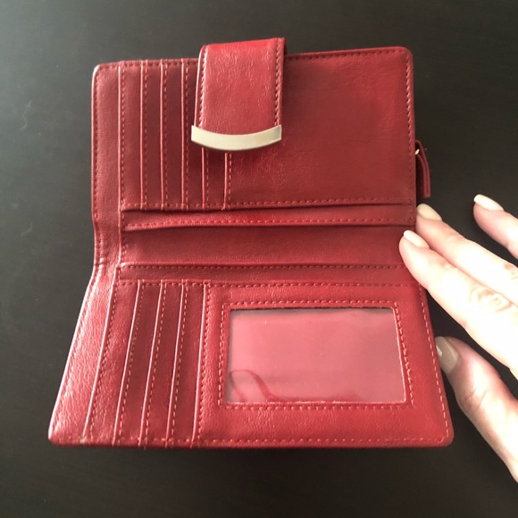 Kenneth Cole red wallet - Picture 4 of 5